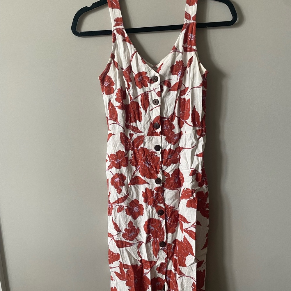 Floral Button-Down Dress in Red and White